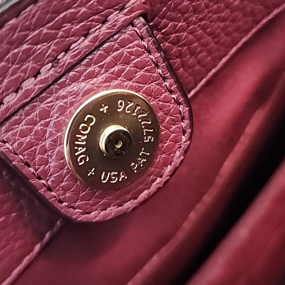 COACH DEMPSEY TOTE 40" - Picture 13 of 14
